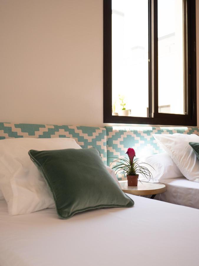 Stylish Apartment In The Heart Of Malaga With Pool Exteriör bild