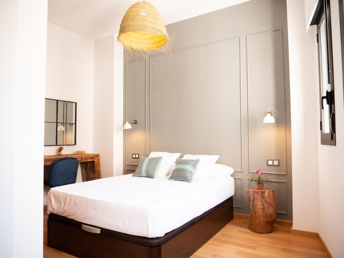 Stylish Apartment In The Heart Of Malaga With Pool Exteriör bild